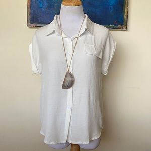 SOLD 🦋Light White Button Up🦋
